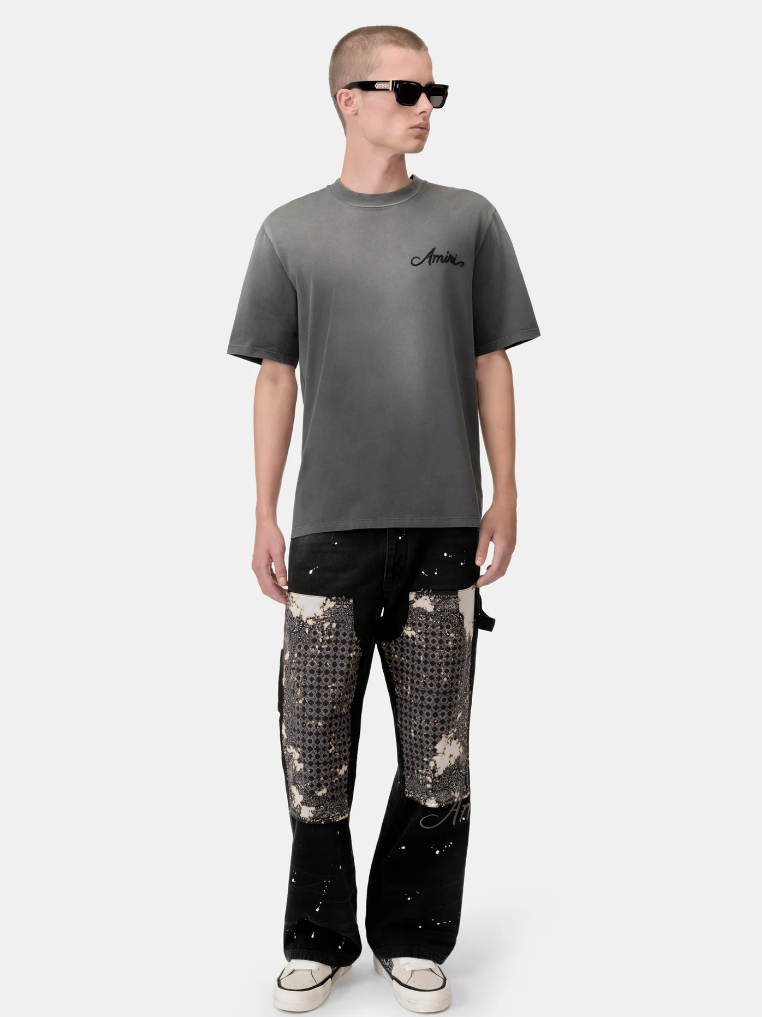 AMIRI Bleach Bandana Patch T-shirt Black – MAISONDEFASHION.COM AMIRI Bleach Bandana Patch T-shirt Black – MAISONDEFASHION.COM