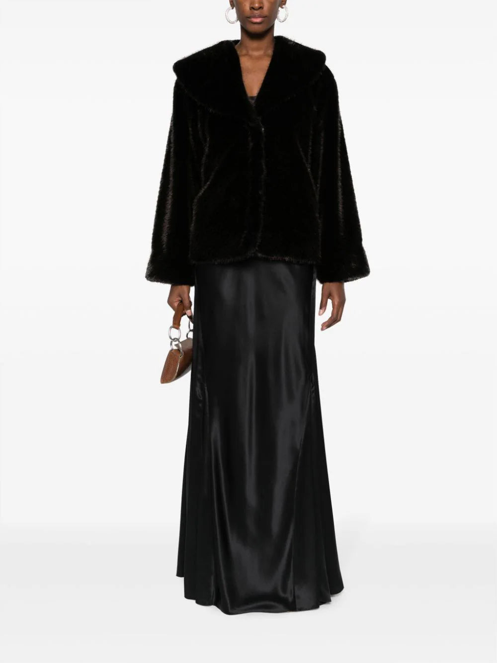 epine bijou fur jacket ＆ skirt (black)（Long jacket + black