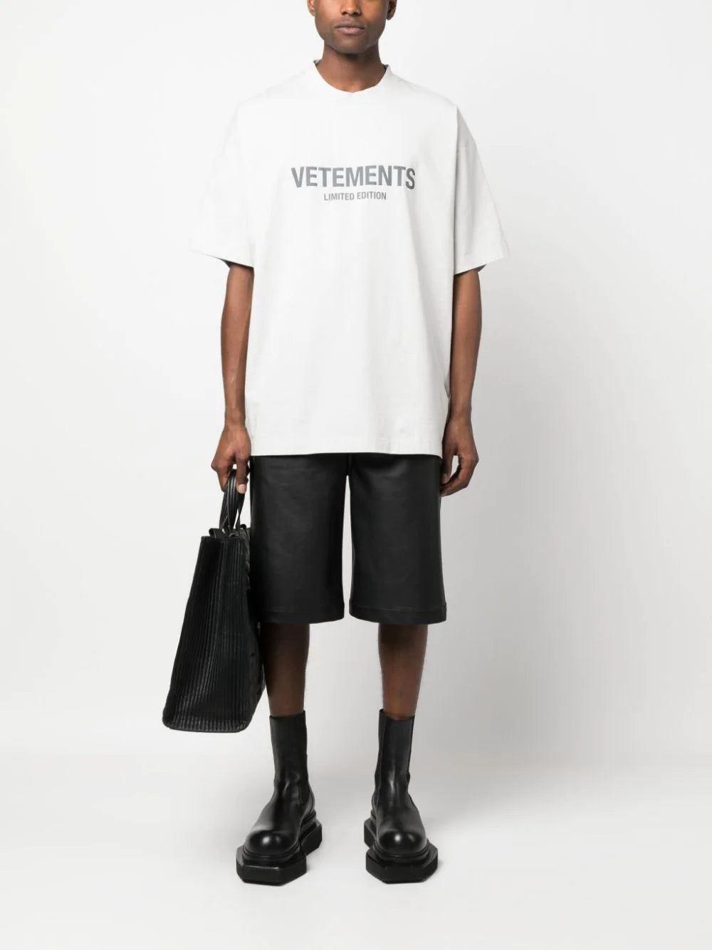 VETEMENTS Limited Edition T-Shirt Dirty White – MAISONDEFASHION.COM