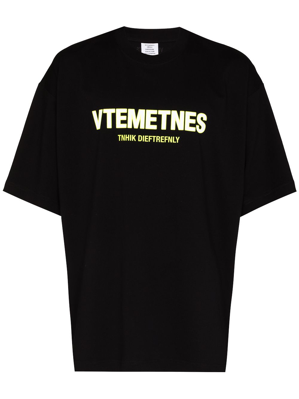VETEMENTS Think Differently VTEMETNES T-Shirt Black