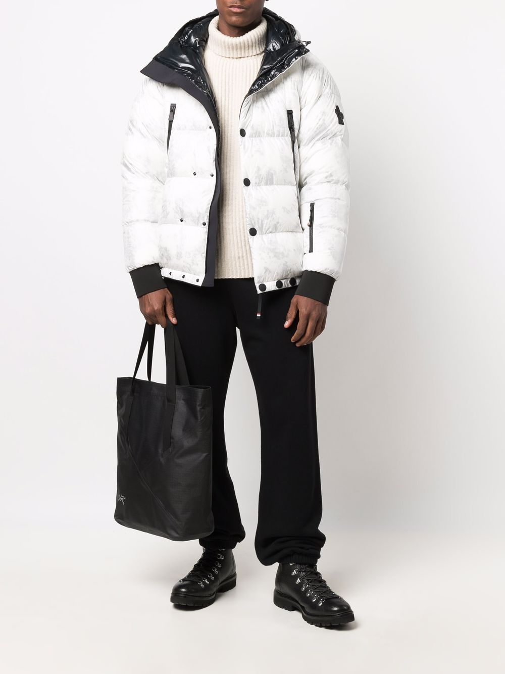 MONCLER GRENOBLE Noussan Logo Patch Padded Jacket White