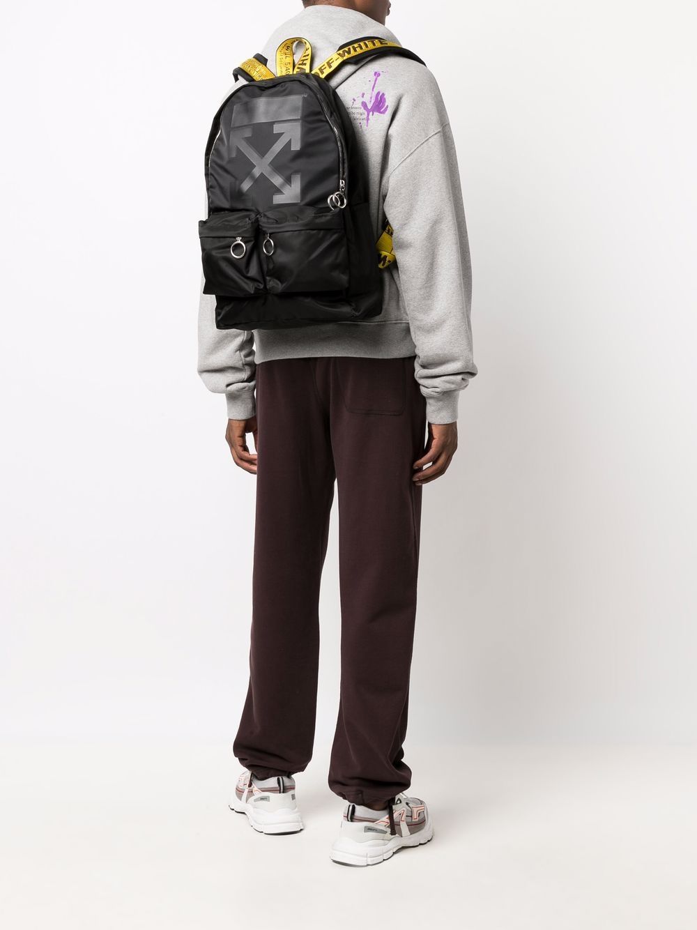 オフホワイト　ARROW EASY BACKPACK　大容量　タグ付き　ブラック OFF-WHITE Rubber Arrow Backpack Black – MAISONDEFASHION.COM