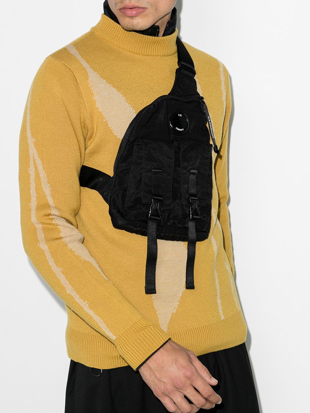 COMPANY lens crossbody bag black Maison De Fashion