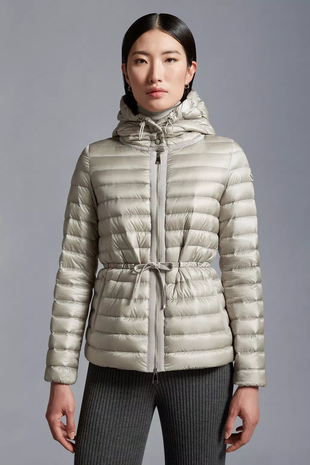 MONCLER WOMEN Raie Short Parka Jacket Light Grey - MAISONDEFASHION.COM