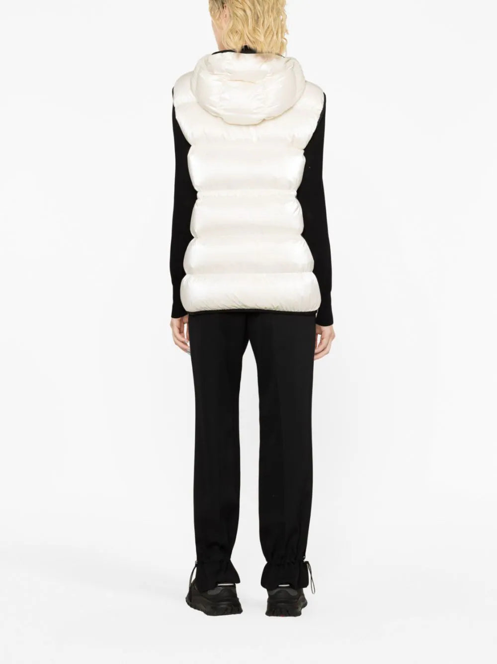 MONCLER WOMEN Hera Hooded Down Gilet White - MAISONDEFASHION.COM