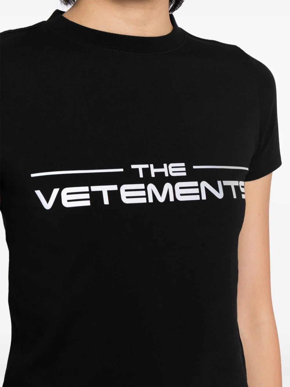 VETEMENTS Logo Print Cotton-Blend Fitted T-Shirt Black - MAISONDEFASHION.COM