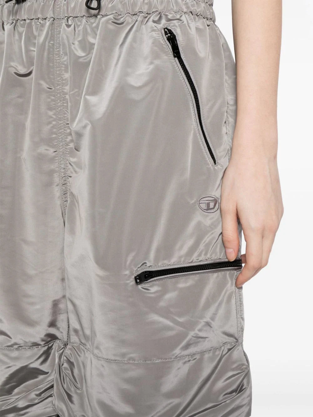 DIESEL WOMEN P-Windal Trousers Grey – MAISONDEFASHION.COM DIESEL WOMEN P-Windal Trousers Grey – MAISONDEFASHION.COM