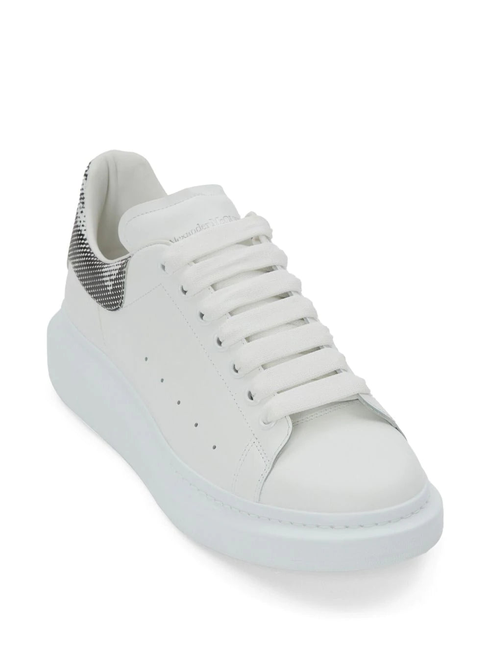 ALEXANDER MCQUEEN Pixel Oversized Sneakers White/Black - MAISONDEFASHION.COM
