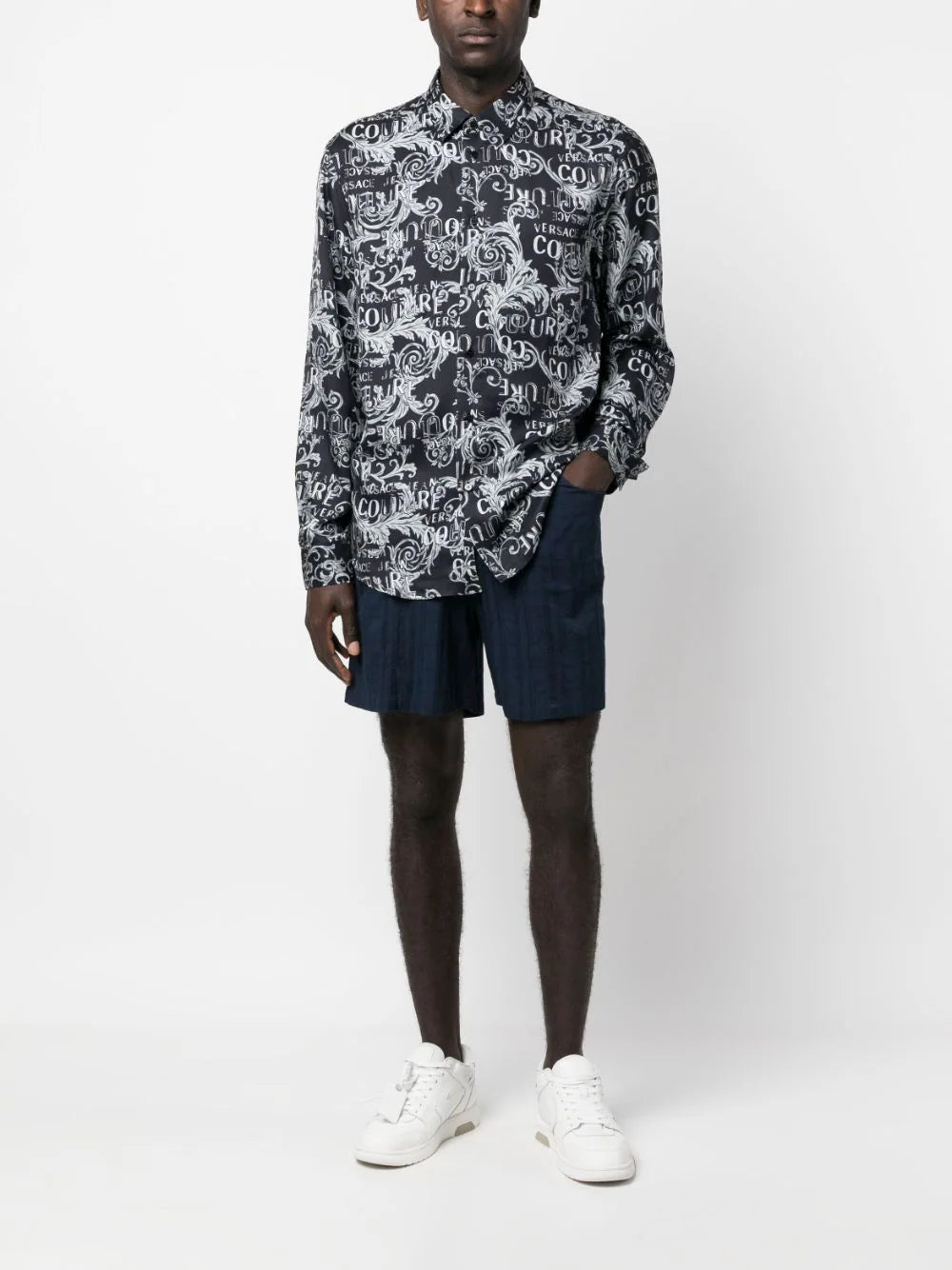 VERSACE Baroque Logo Pattern Print Cotton Long Sleeve Shirt VERSACE Baroque Logo Pattern Print Cotton Long Sleeve Shirt