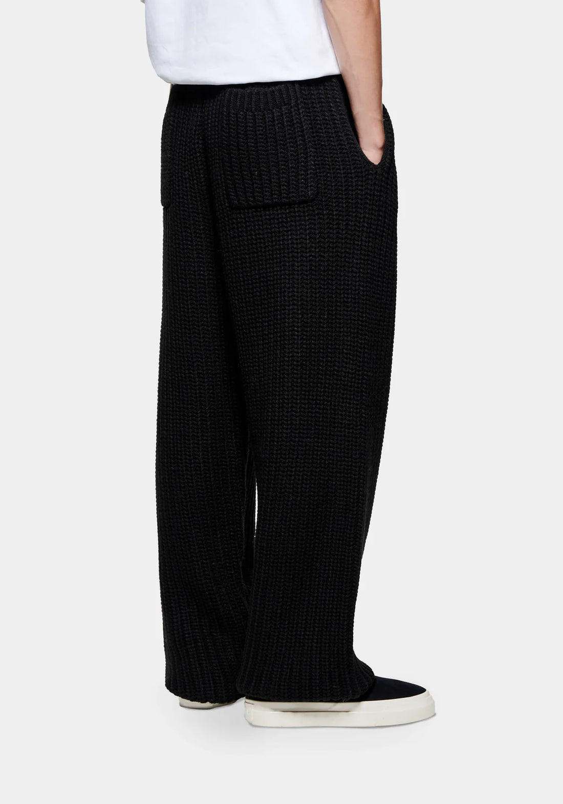 MKI MIYUKI ZOKU Chunky Rib Knit Wide Leg Joggers Black - MAISONDEFASHION.COM