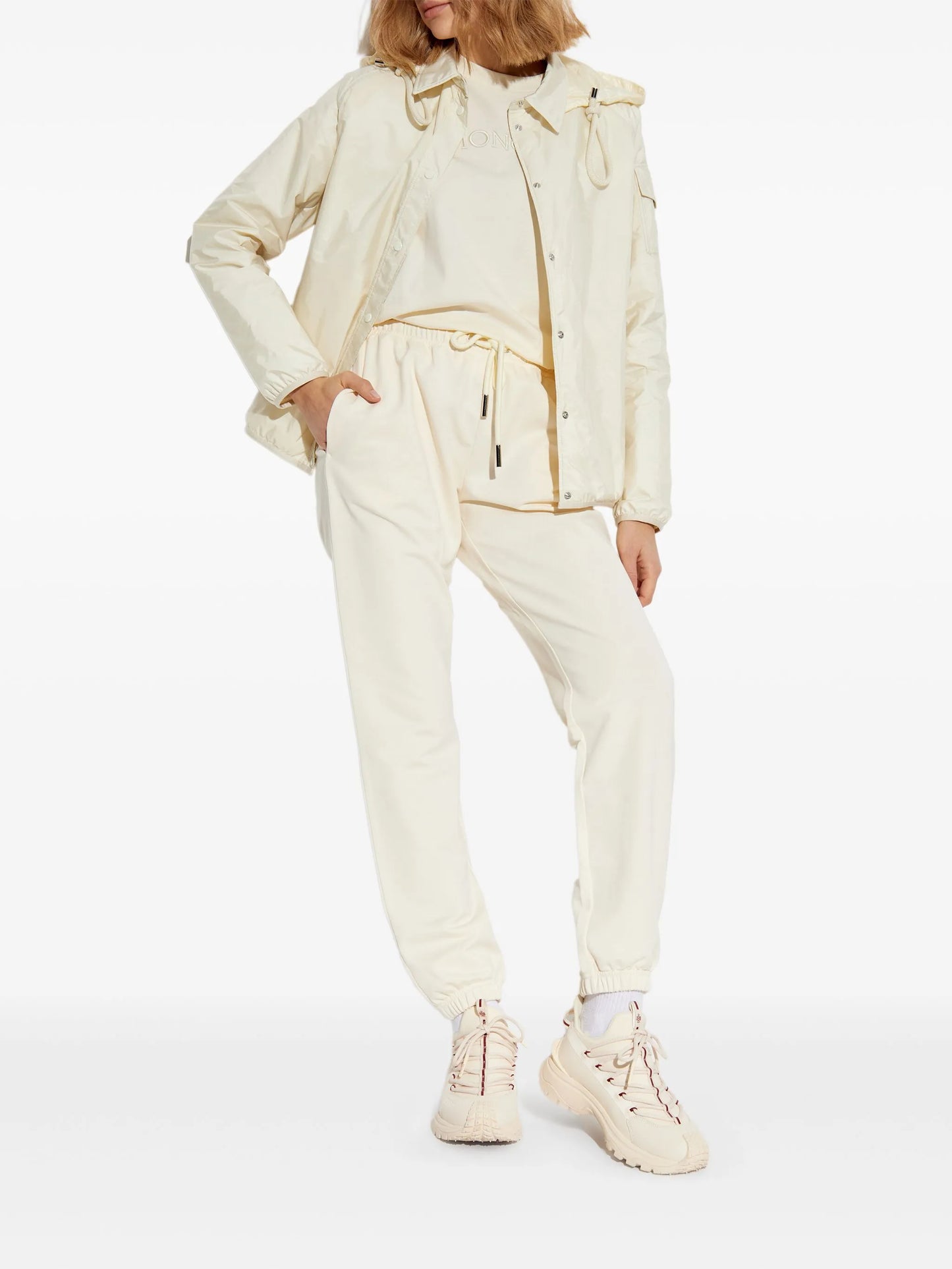 ダウンジャケット・コート MONCLER WOMEN Logo Patch Hooded Shirt Jacket White MONCLER WOMEN Logo Patch Hooded Shirt Jacket White