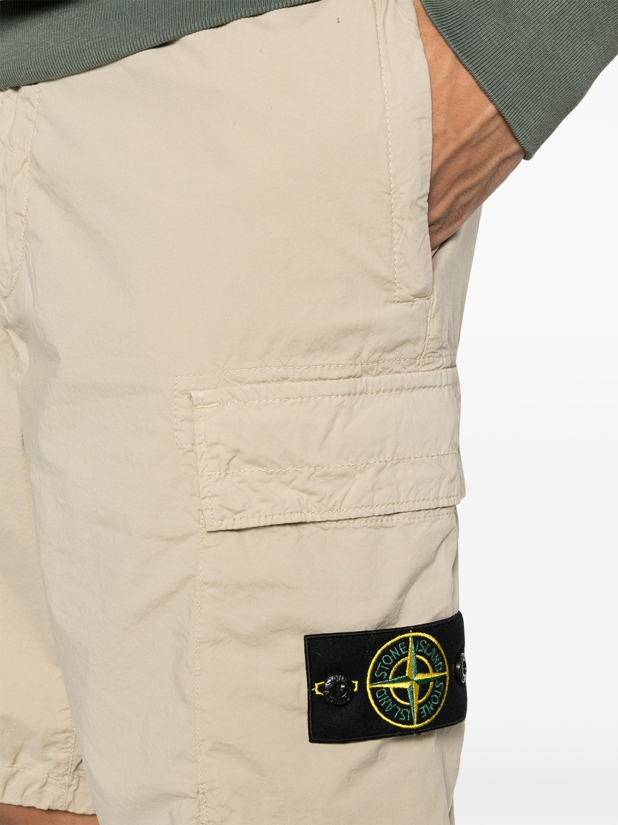 STONE ISLAND Compass Badge Cargo Shorts Beige – MAISONDEFASHION.COM