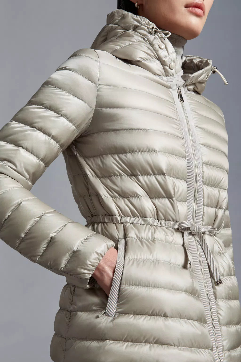 MONCLER WOMEN Raie Short Parka Jacket Light Grey - MAISONDEFASHION.COM