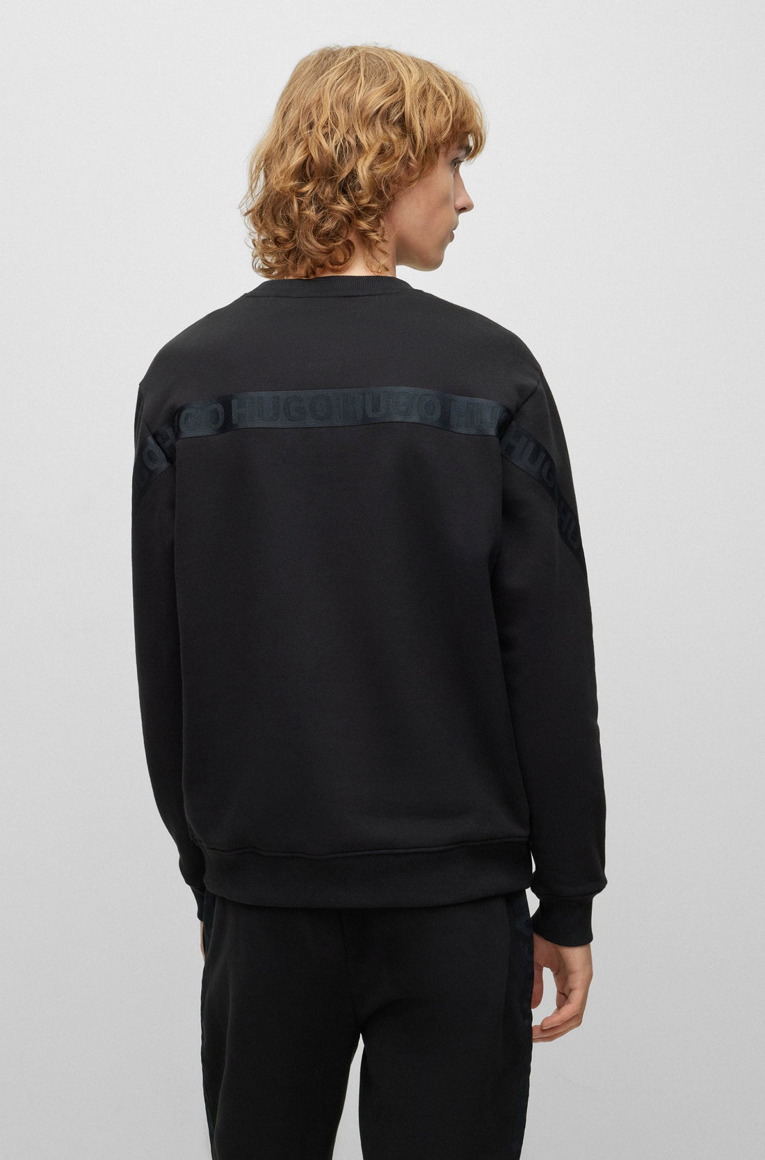 HUGO Ditron Sweatshirt Black - MAISONDEFASHION.COM