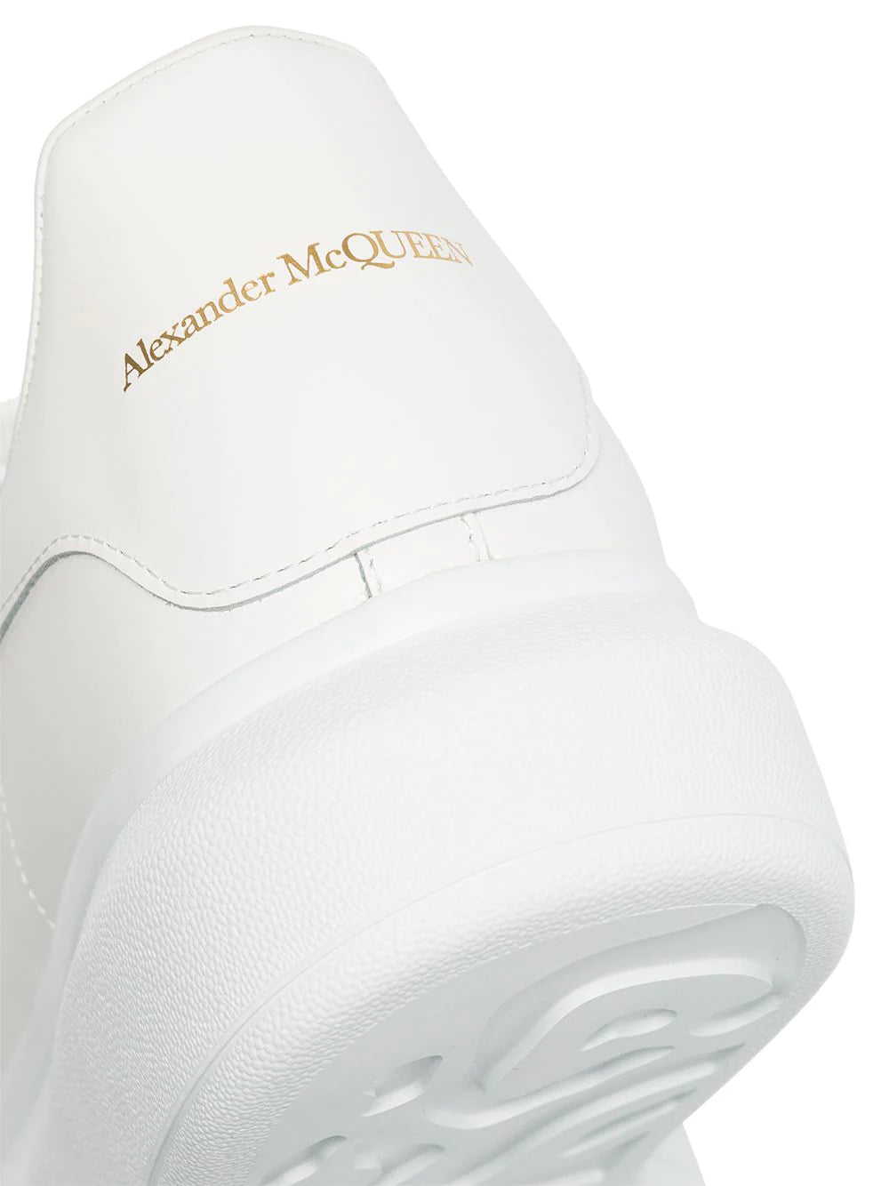Alexander McQueen Oversized chunky sneakers white - MAISONDEFASHION.COM