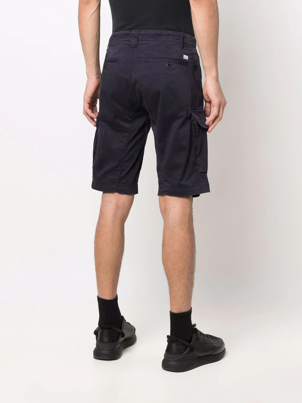 C.P. COMPANY Shorts lens cargo NAVY - MAISONDEFASHION.COM