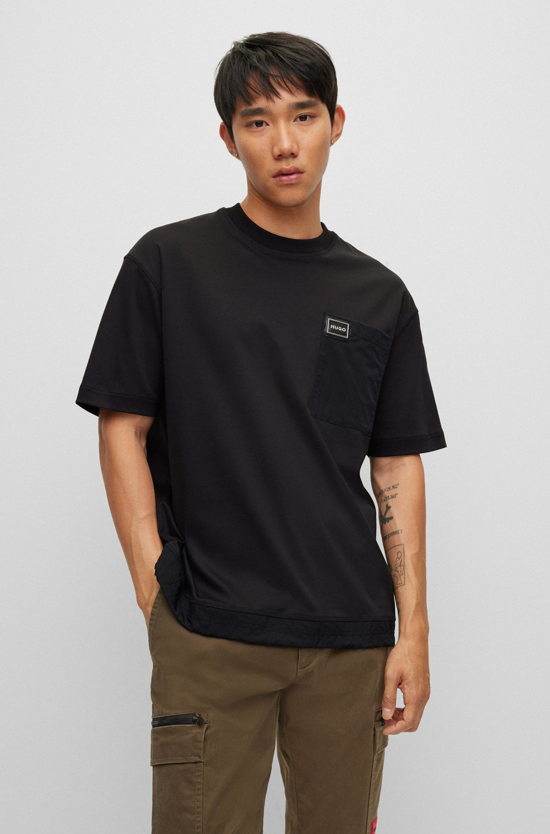 HUGO Relaxed-fit Cotton T-shirt Black - MAISONDEFASHION.COM