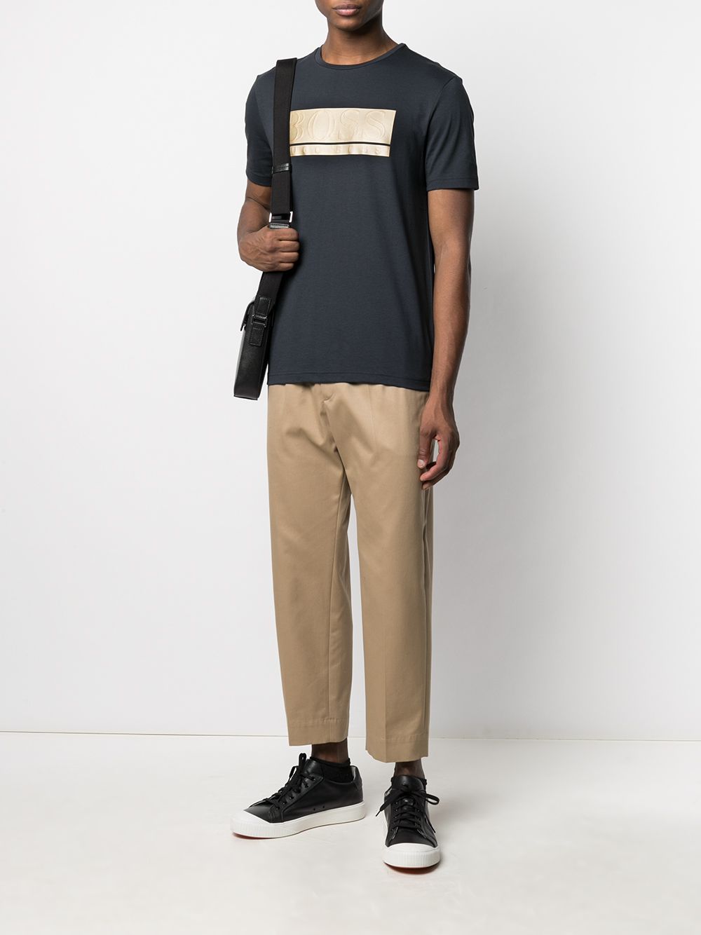 BOSS Gold Block Logo T-Shirt Navy - Maison De Fashion 