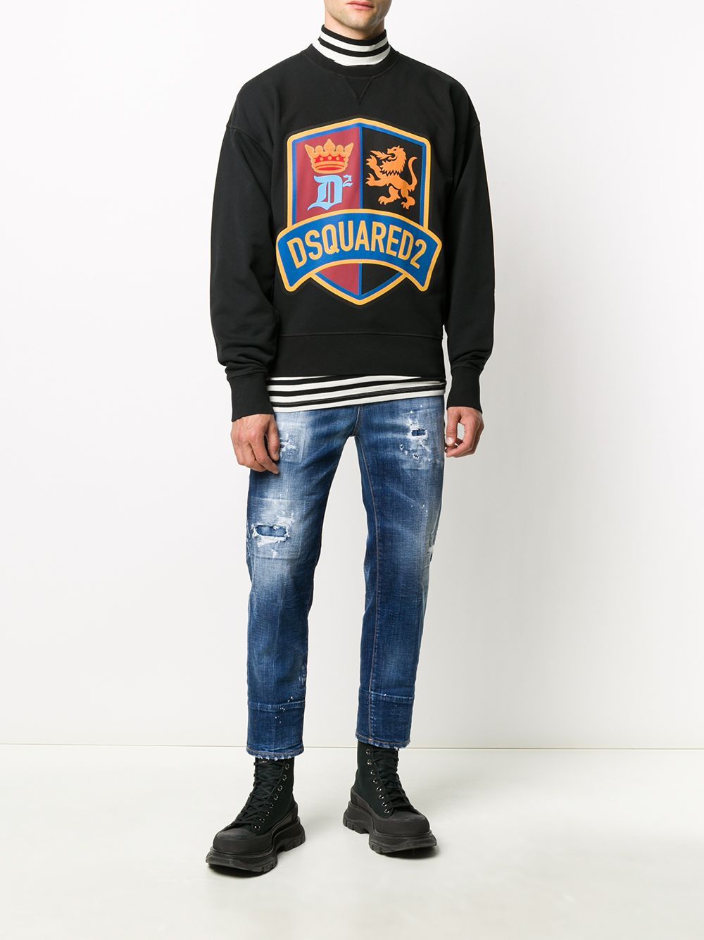 DSQUARED2 Logo Crest Sweatshirt - Maison De Fashion 