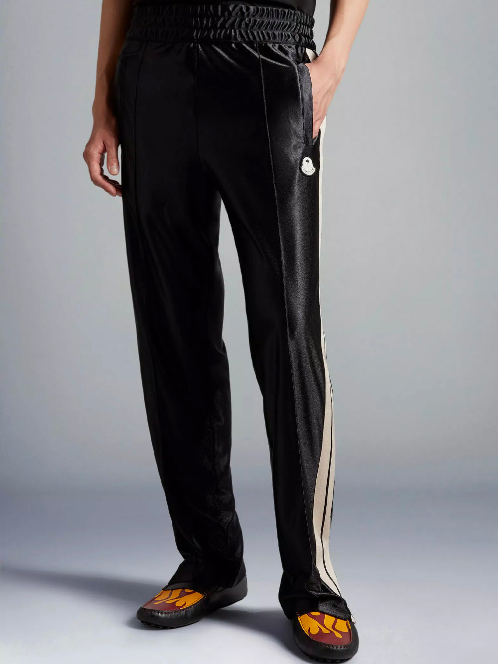 MONCLER GENIUS X 8 MONCLER PALM ANGELS Shiny Track Pants Black - MAISONDEFASHION.COM