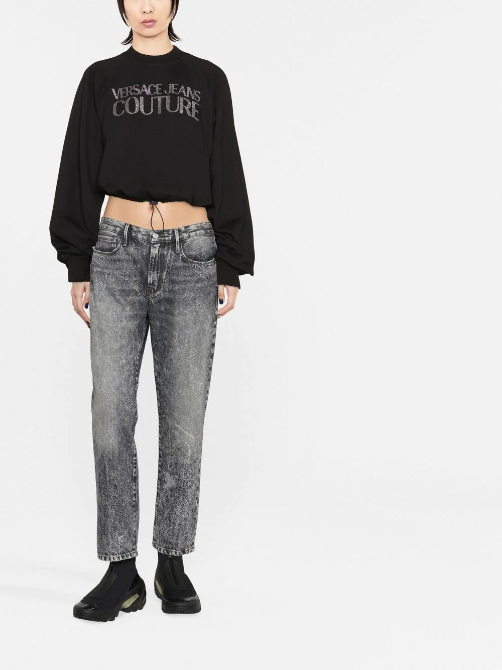 VERSACE WOMEN Logo Glitter Print Cropped Sweatshirt Black - MAISONDEFASHION.COM