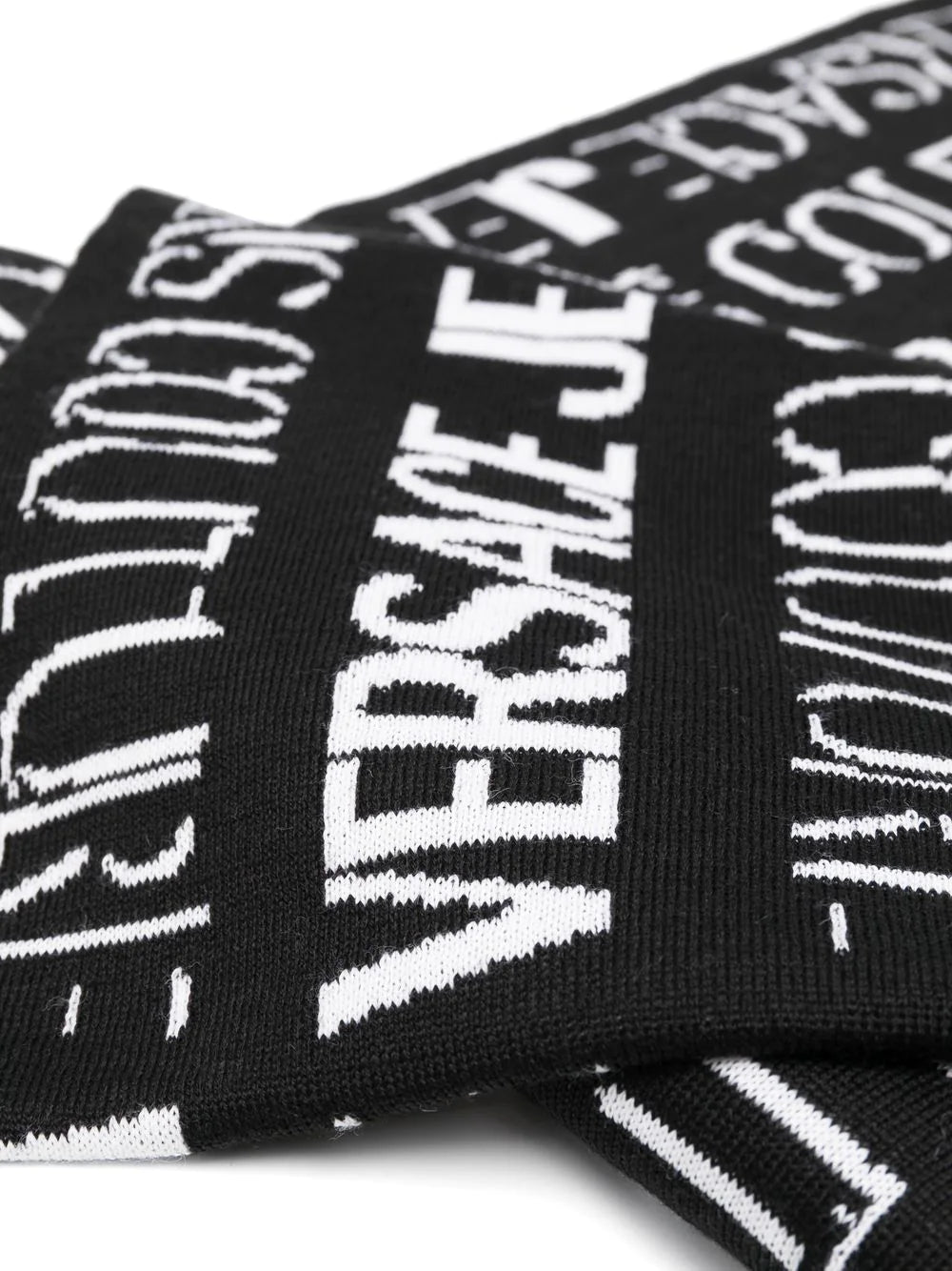 VERSACE All Over Logo Knit Scarf Black/White - MAISONDEFASHION.COM