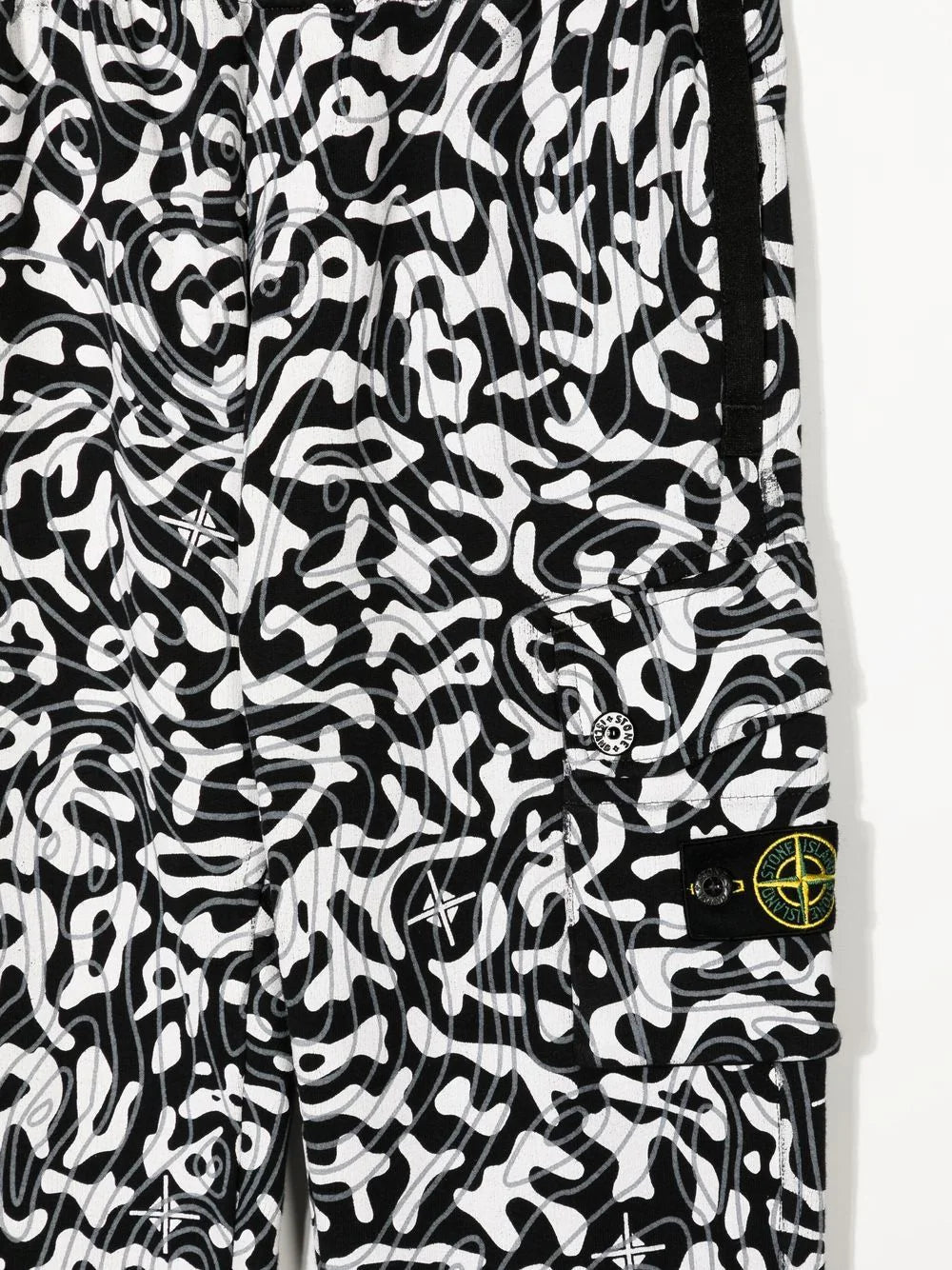 STONE ISLAND KIDS Logo-Patch Detail Print Sweatpants Black - MAISONDEFASHION.COM