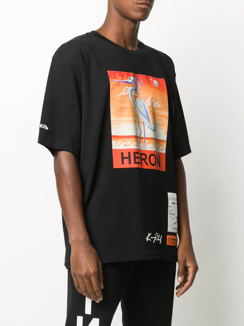 HERON PRESTON Swan Print T-shirt Black - Maison De Fashion 