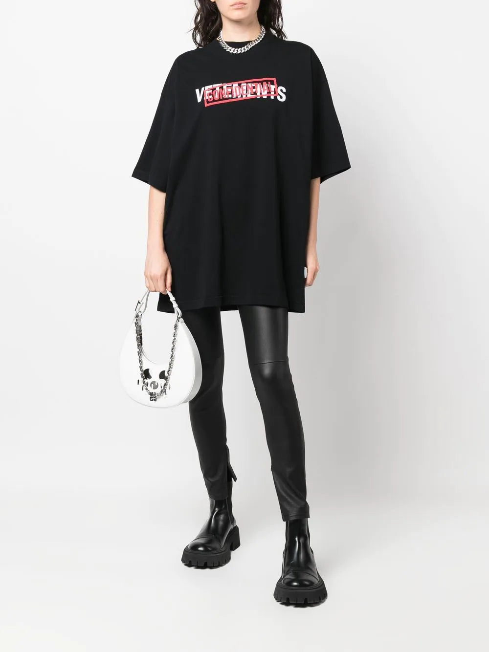 VETEMENTS Confidential Logo T-Shirt Black - MAISONDEFASHION.COM