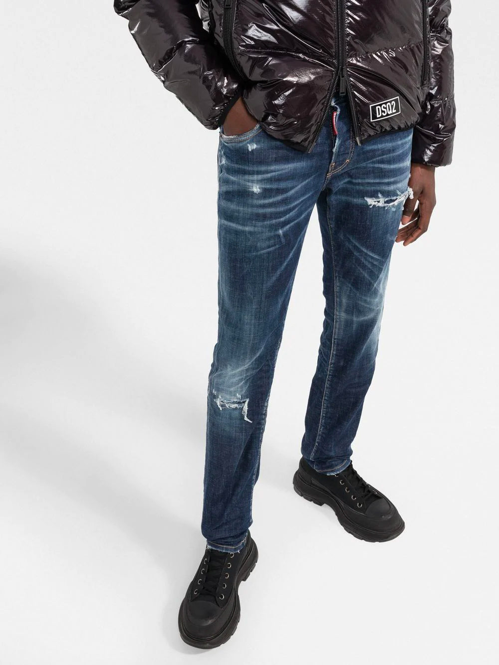 DSQUARED2 Logo Patch 5 Pocket Denim Jeans - MAISONDEFASHION.COM