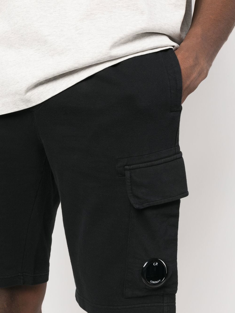 C.P COMPANY Lens-detail Cotton Shorts Black – MAISONDEFASHION.COM
