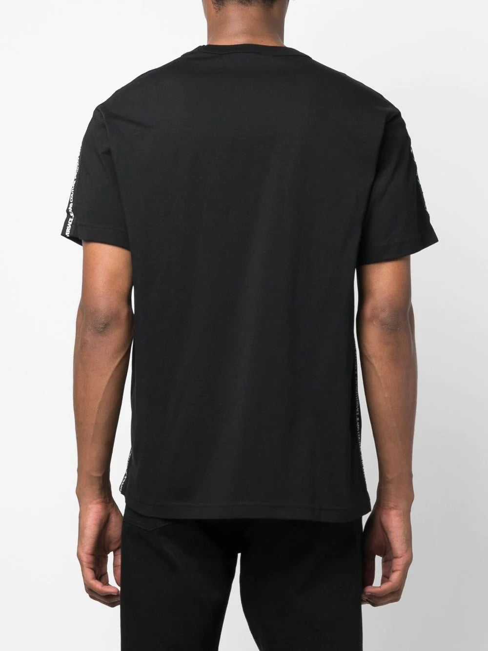 VERSACE Logo Tape T-Shirt Black - MAISONDEFASHION.COM