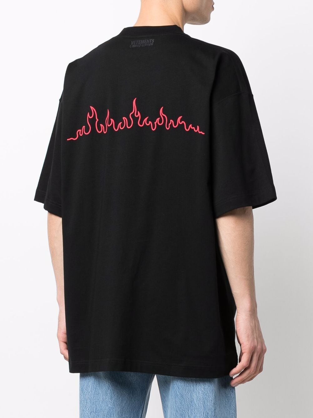 VETEMENTS Hotter Than You're Ex T-Shirt Black - MAISONDEFASHION.COM