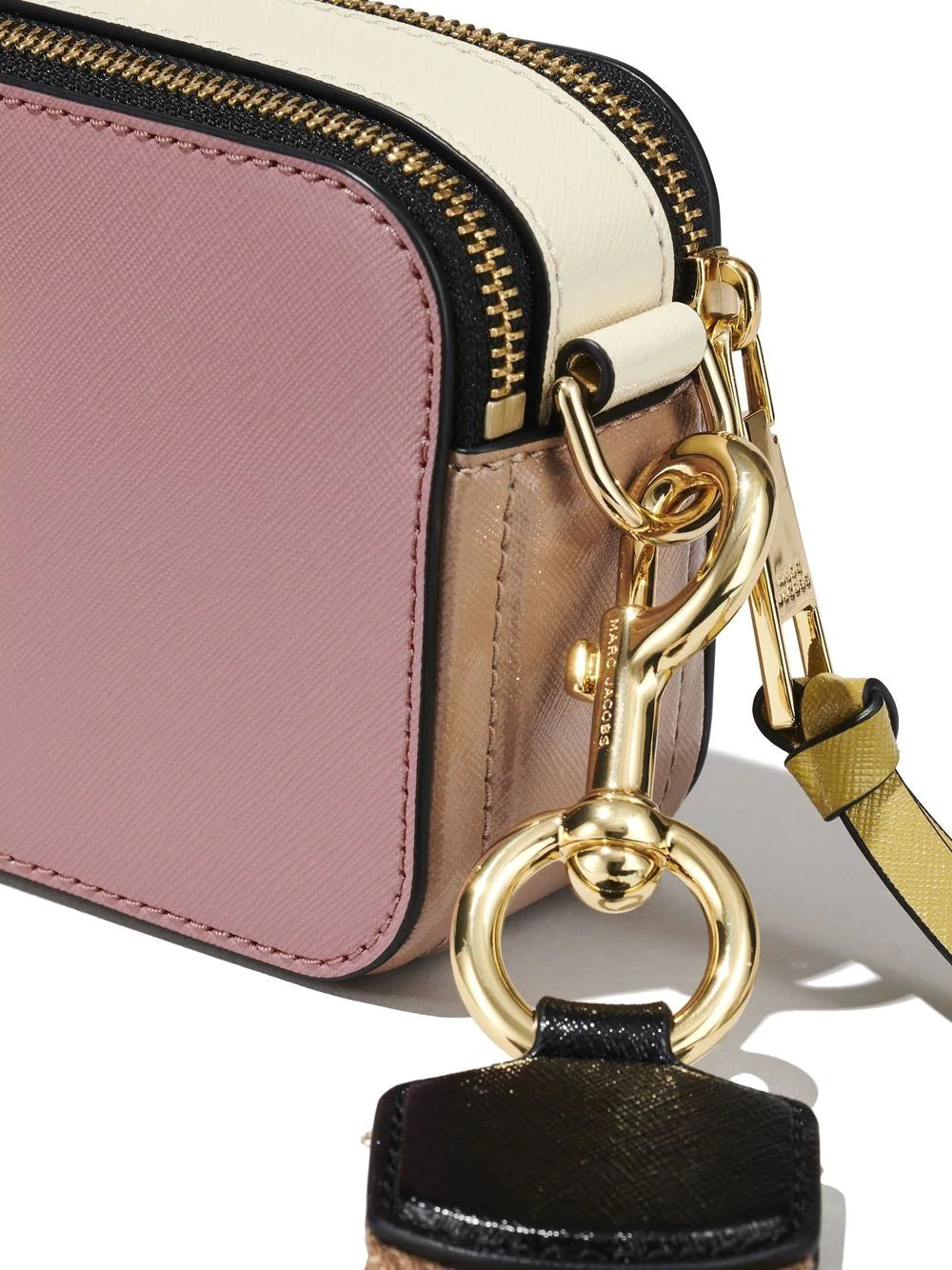 MARC JACOBS WOMEN The Colorblock Snapshot Crossbody Bag Pink - MAISONDEFASHION.COM