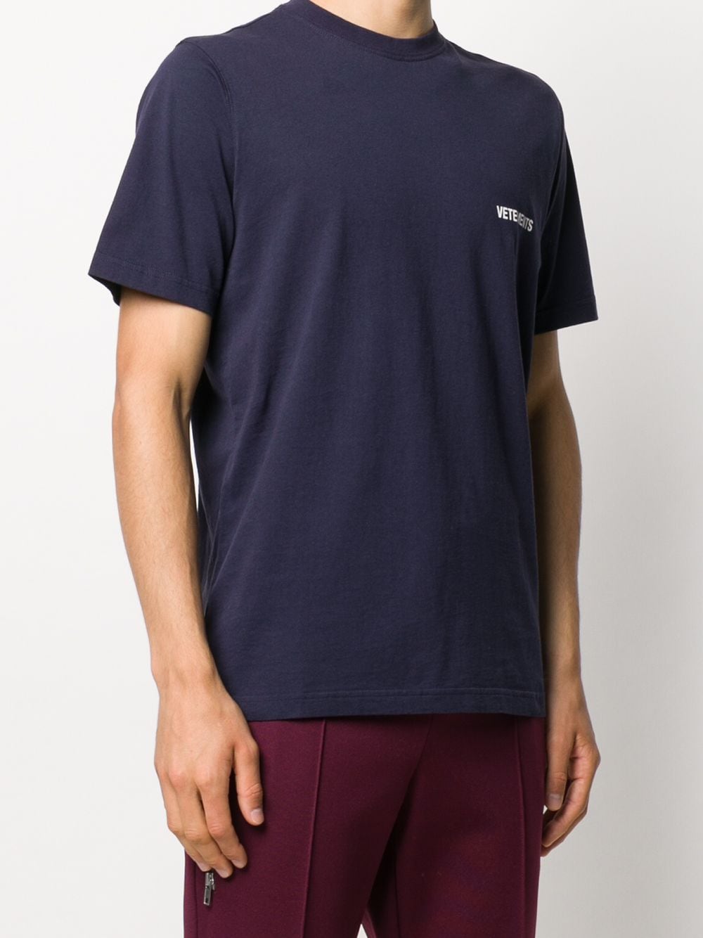 VETEMENTS Logo-print cotton T-shirt Navy - MAISONDEFASHION.COM