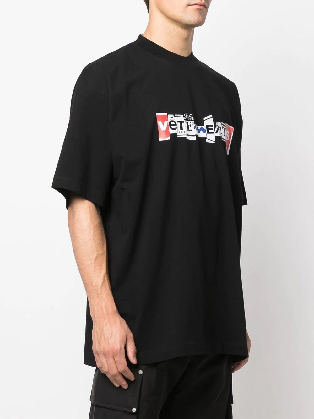 VETEMENTS Mixed Logo T-Shirt Black - MAISONDEFASHION.COM