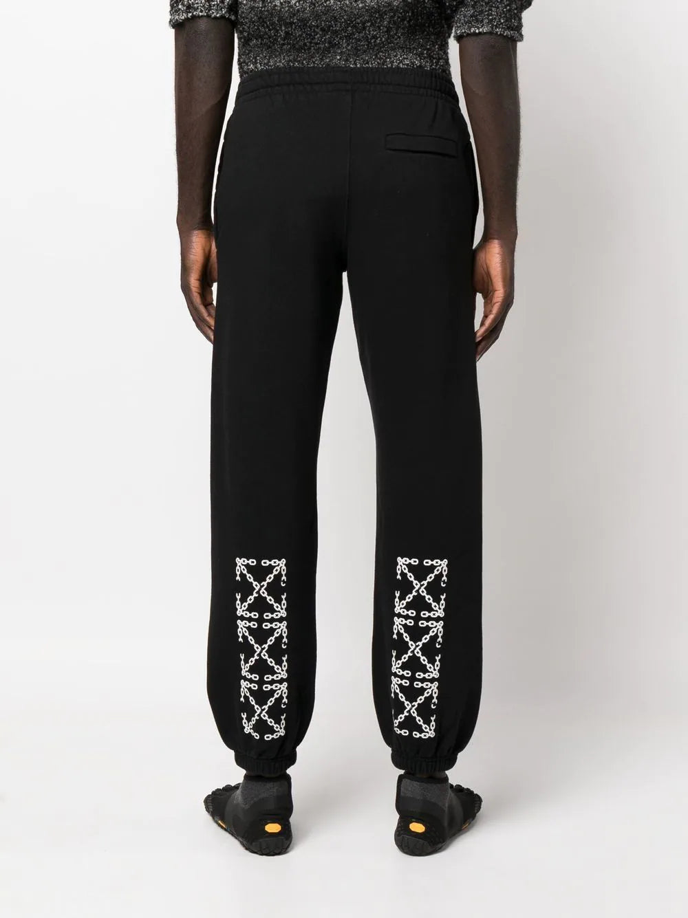 OFF-WHITE Chain Arrow Shorten Sweat Pants Black/White - MAISONDEFASHION.COM