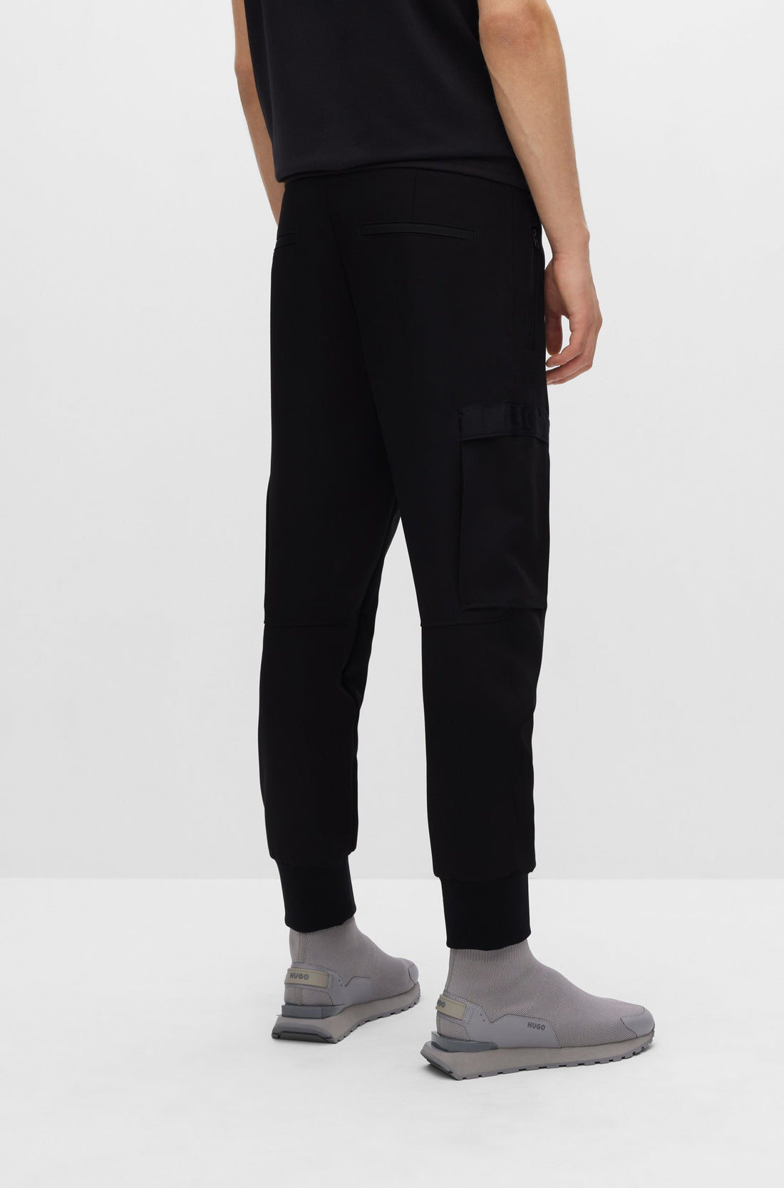 HUGO Slim-fit Cargo Trousers Black - MAISONDEFASHION.COM