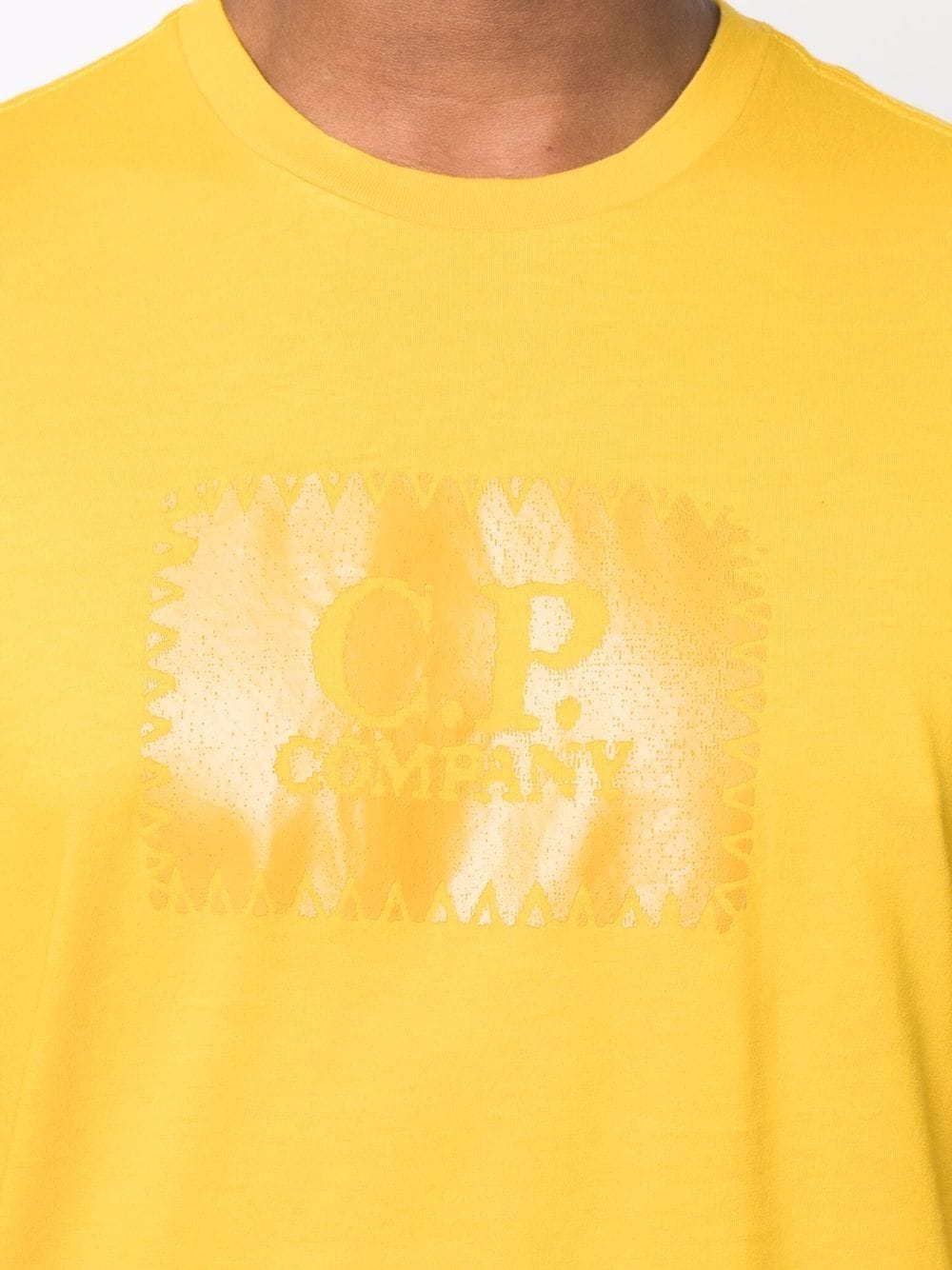 C.P COMPANY Embroidered logo stitching T-shirt Yellow - MAISONDEFASHION.COM