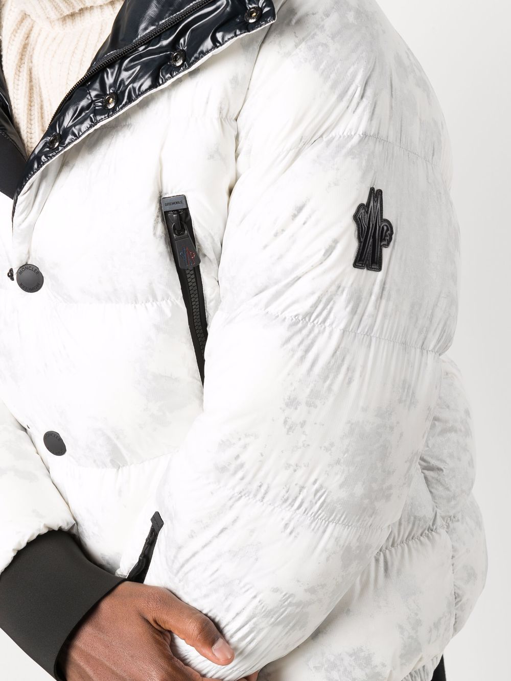 MONCLER GRENOBLE Noussan Logo Patch Padded Jacket White
