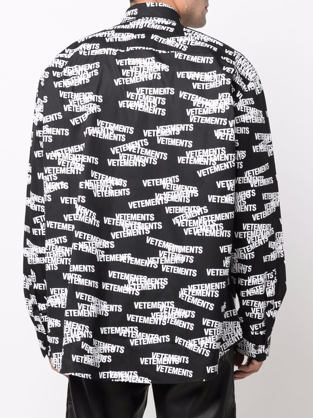 VETEMENTS All Over Logo Shirt Black - MAISONDEFASHION.COM