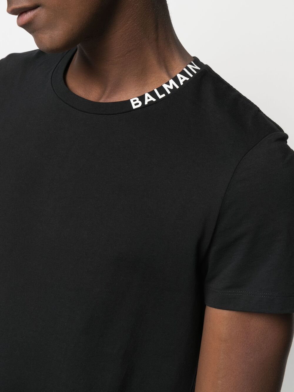 BALMAIN Neck Logo T-Shirt Black - MAISONDEFASHION.COM