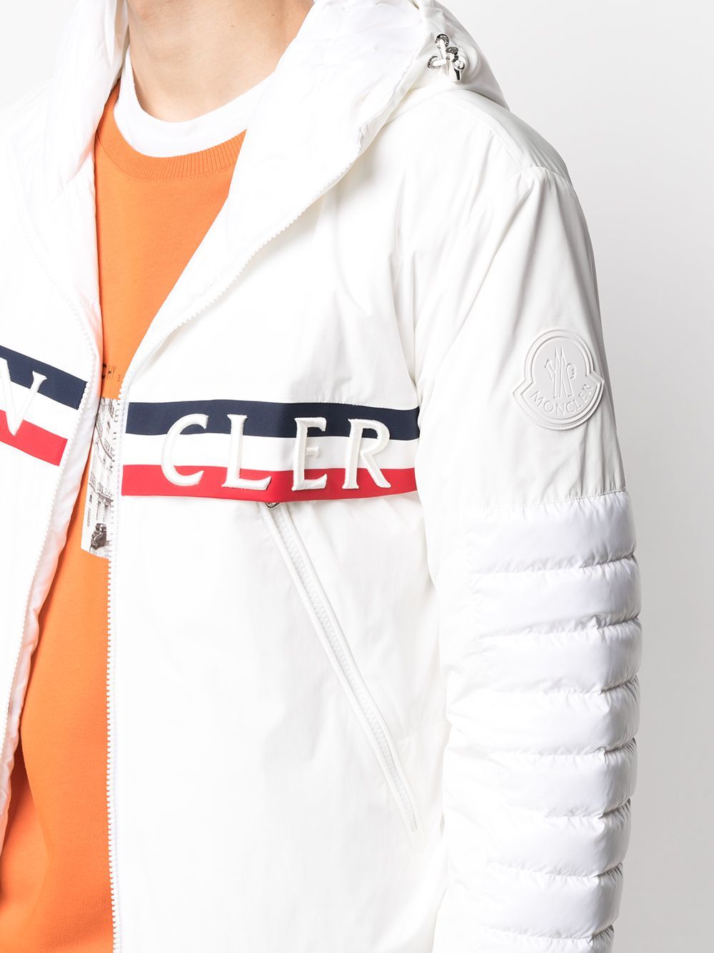 美品　MONCLER OLARGUES 1 ビックロゴ　ホワイト4D197 MONCLER Maya padded jacket Maison De Fashion – MAISONDEFASHION.COM