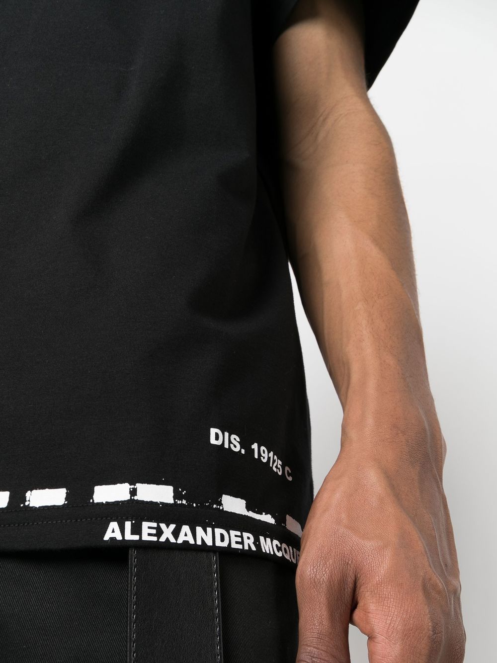 ALEXANDER MCQUEEN Graffiti Logo-print T-shirt Black - MAISONDEFASHION.COM