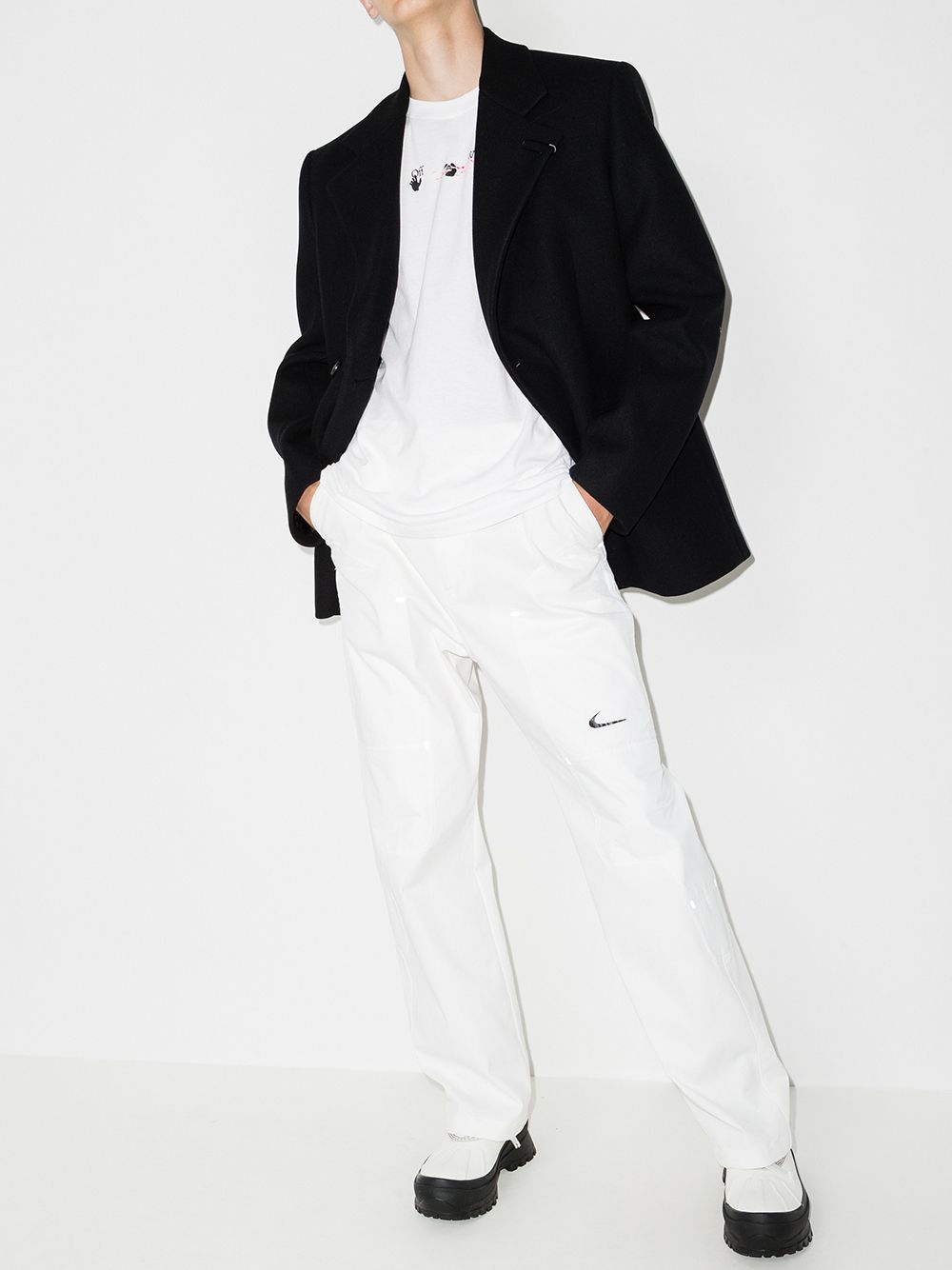 OFF-WHITE Acrylic Arrows S/S Slim T-Shirt White – MAISONDEFASHION.COM