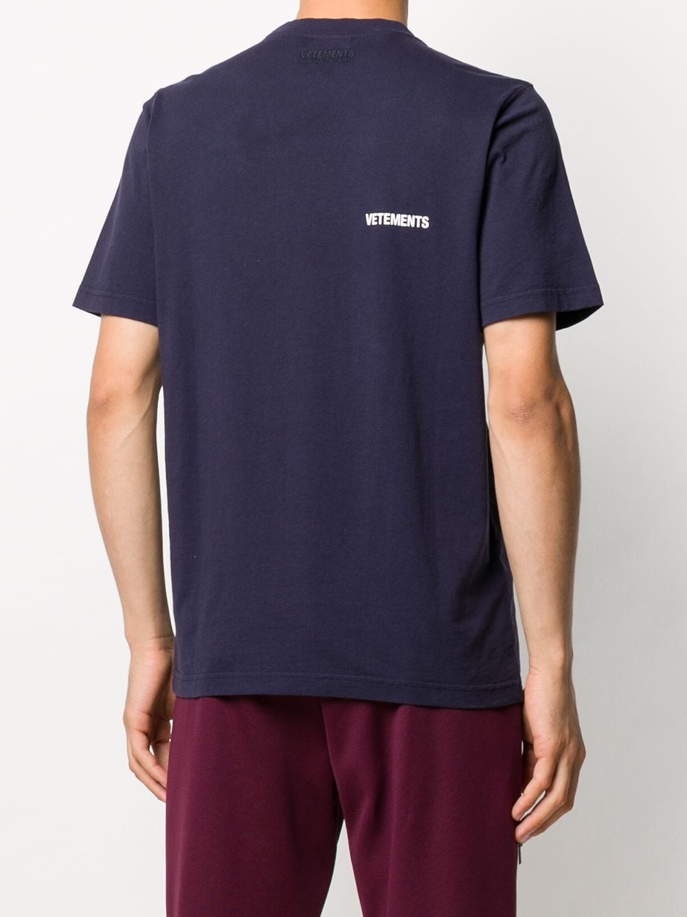 VETEMENTS Logo-print cotton T-shirt Navy - MAISONDEFASHION.COM