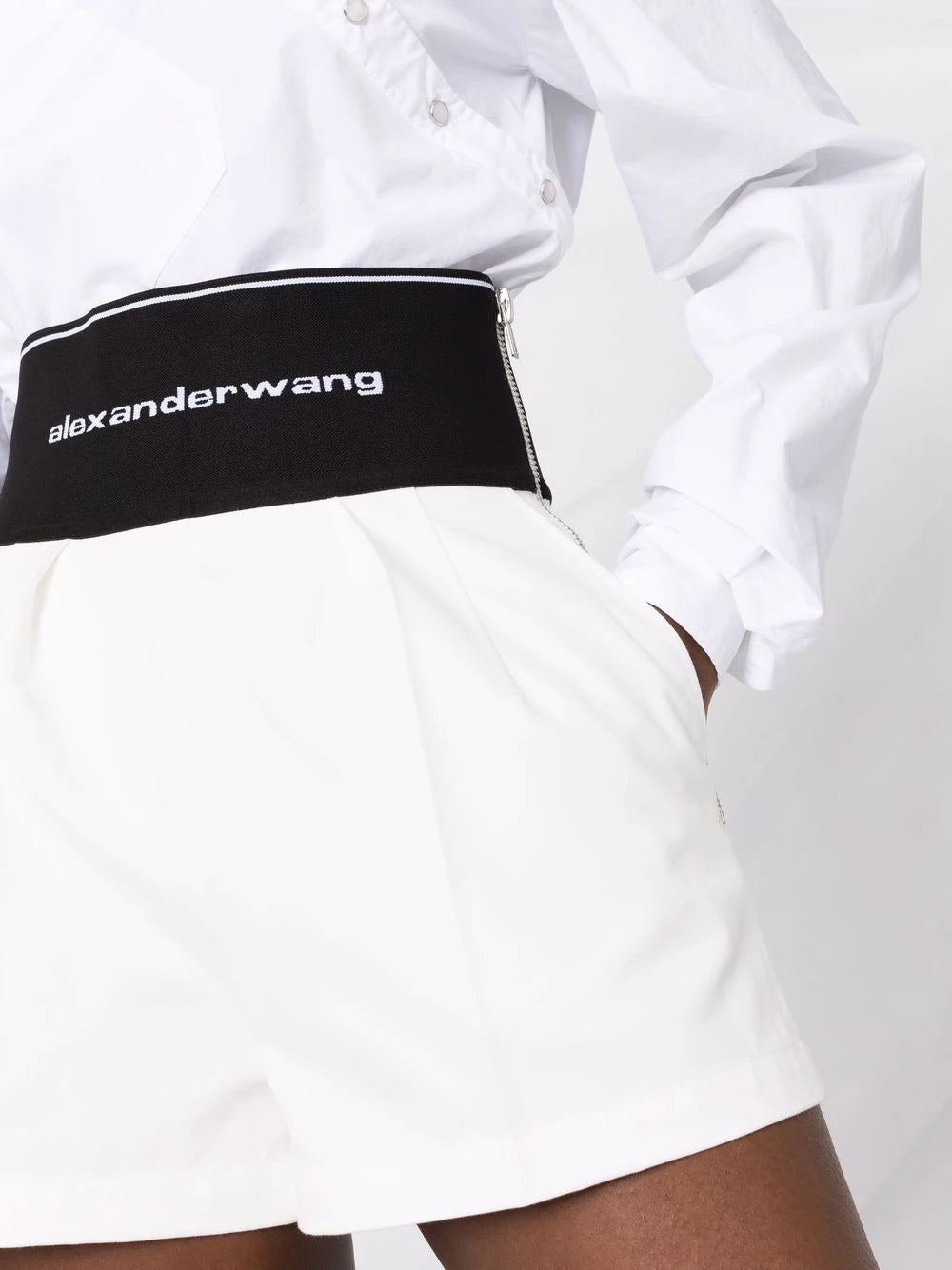 ALEXANDER WANG WOMEN Safari Shorts White – MAISONDEFASHION.COM ALEXANDER WANG WOMEN Safari Shorts White – MAISONDEFASHION.COM