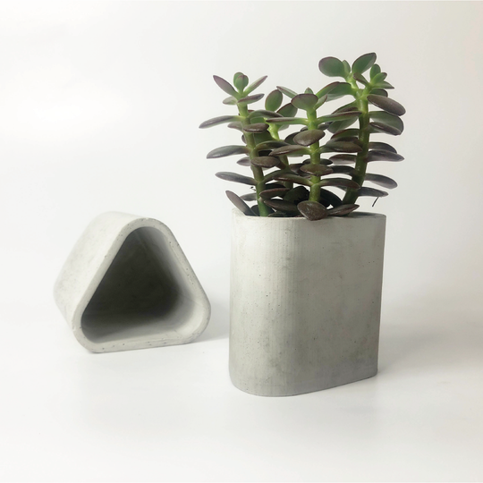 Angular Concrete Plant Pot - MAISONDEFASHION.COM