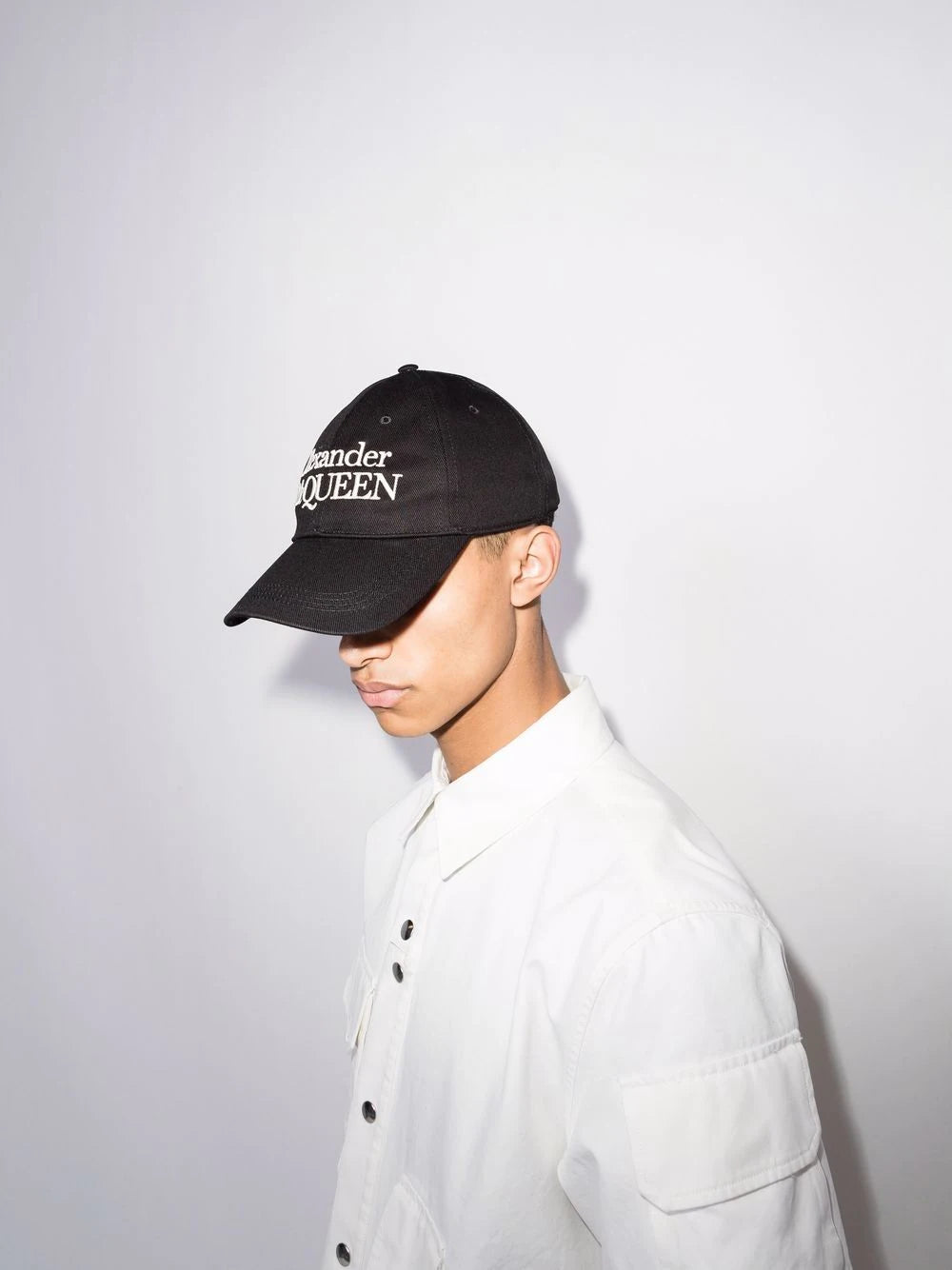 ALEXANDER MCQUEEN Logo Cap Black/Ivory - MAISONDEFASHION.COM