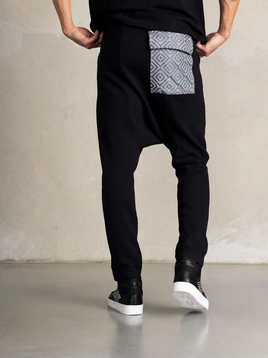 BALR X ISHU Larry Low Crotch Sweatpants MAISONDEFASHION.COM